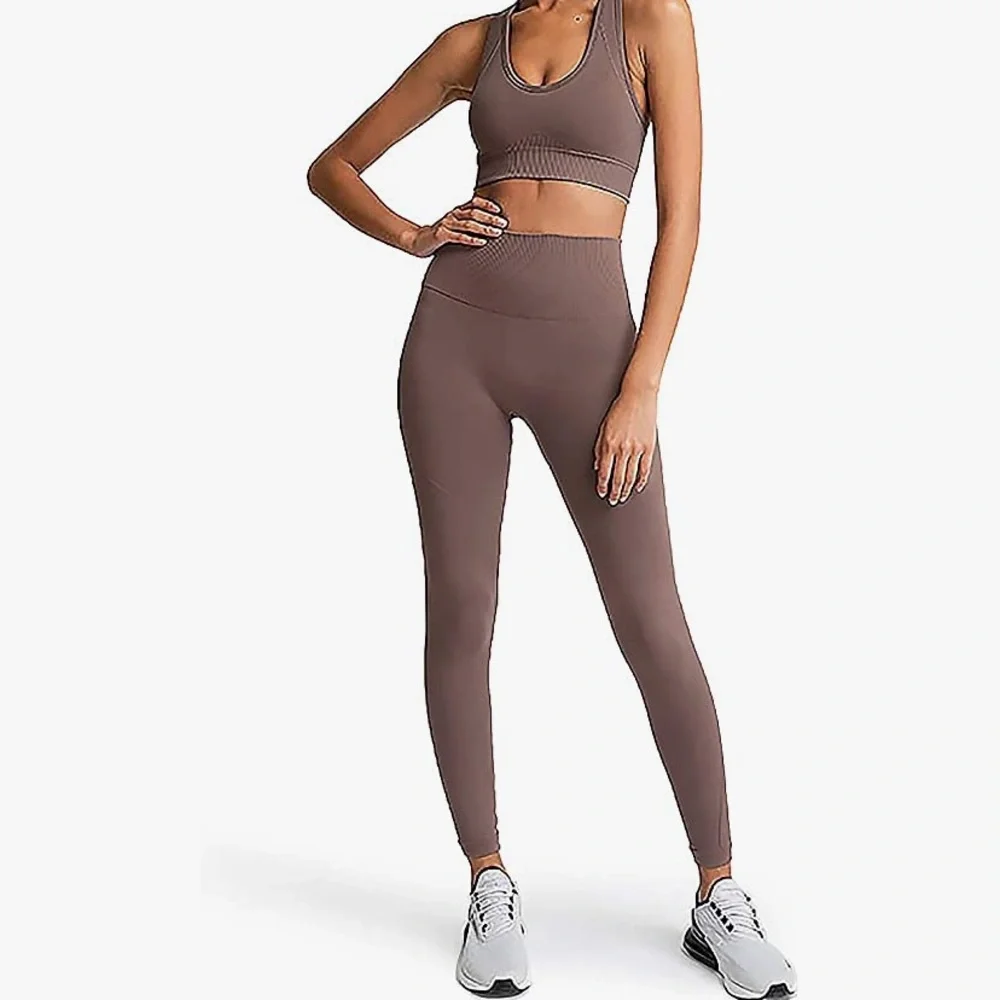 Amazon workout set - Picture 1 of 6
